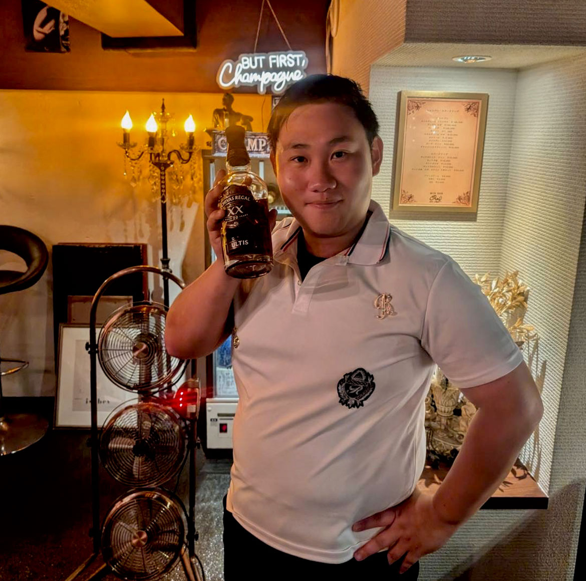 MIXBAR,ミックスバー,新宿二丁目 ミックスバー,新宿二丁目 MixBar,新宿二丁目 ワインバー,新宿二丁目 カラオケバー,MixBar ROI TOKYO ロワ東京,ROI TOKYO,ロワ東京 sumire